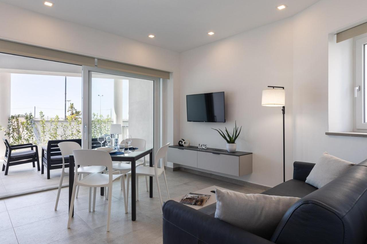 Oneweek Gaeta Suites And Apartments Esterno foto