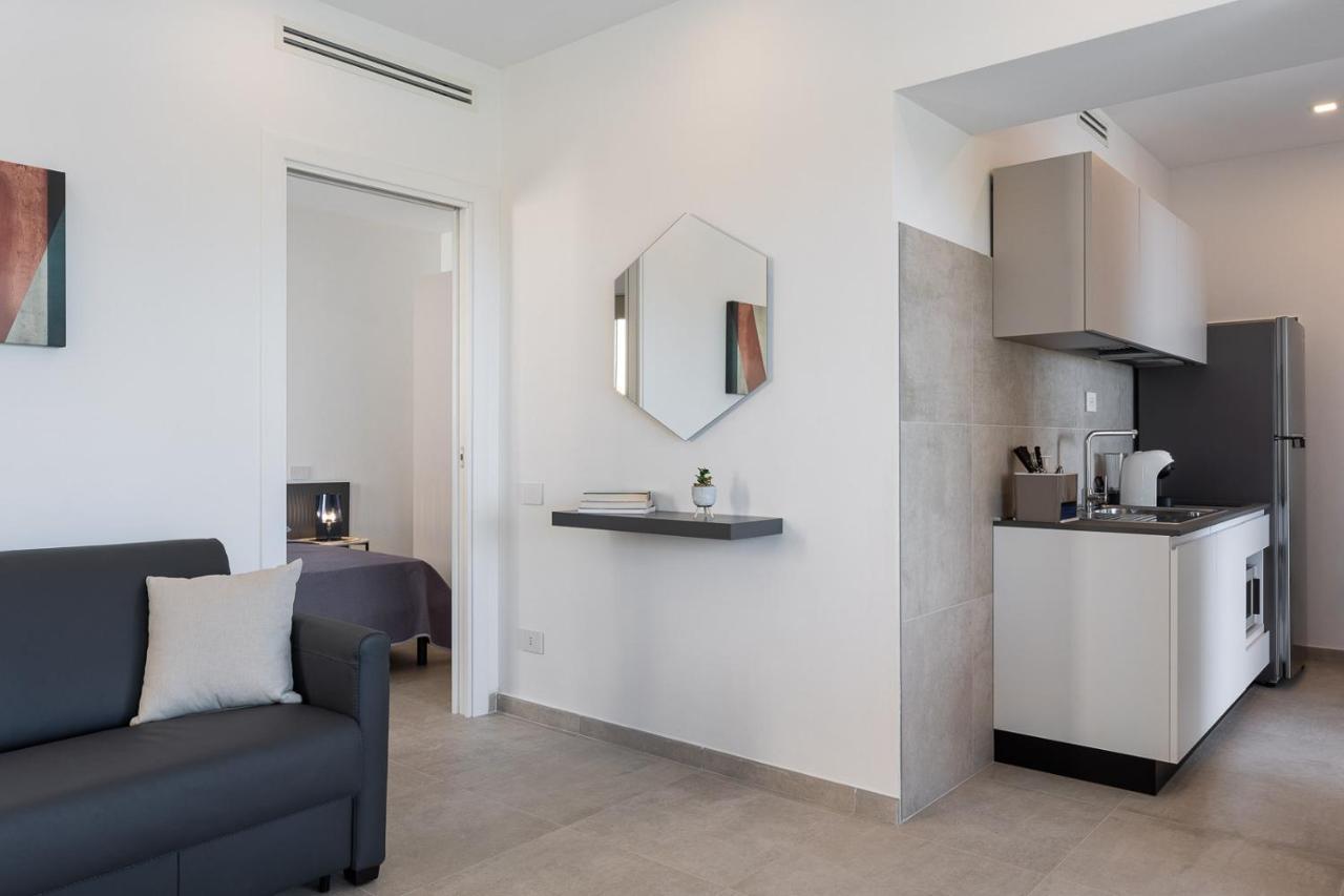 Oneweek Gaeta Suites And Apartments Esterno foto
