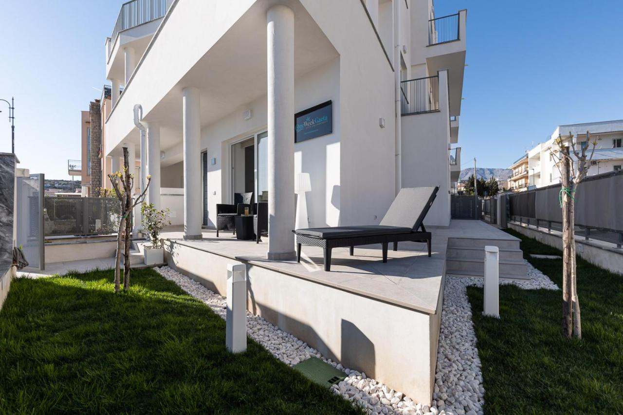 Oneweek Gaeta Suites And Apartments Esterno foto