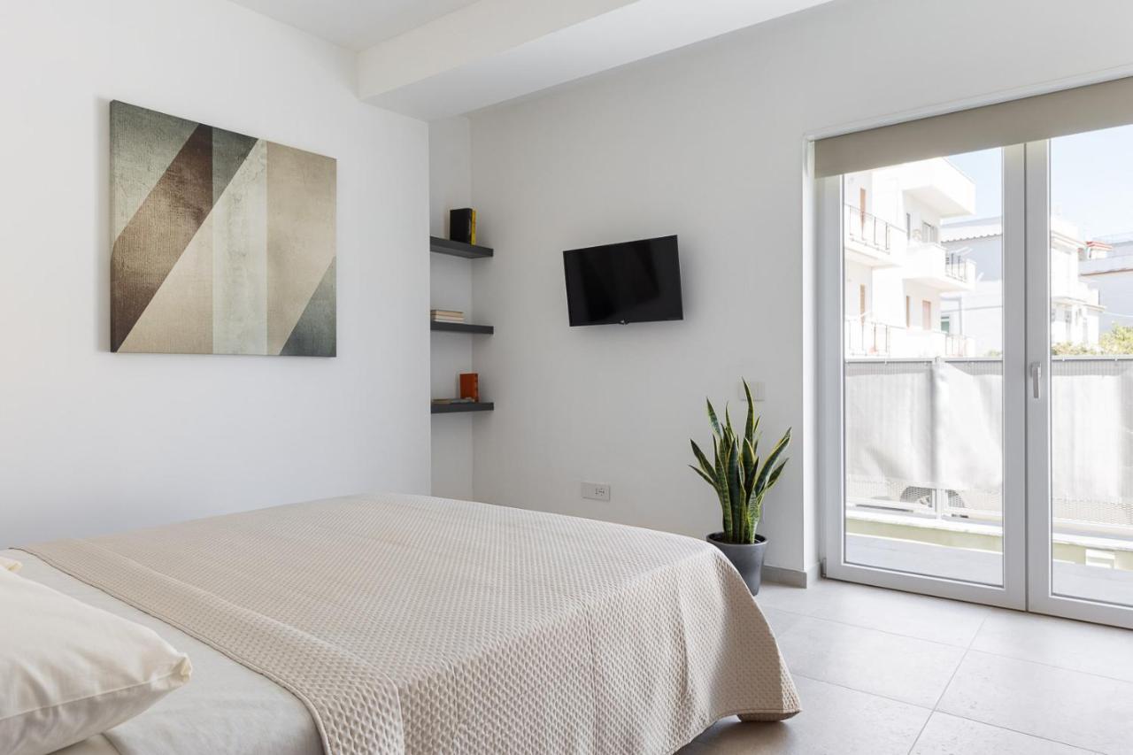 Oneweek Gaeta Suites And Apartments Esterno foto