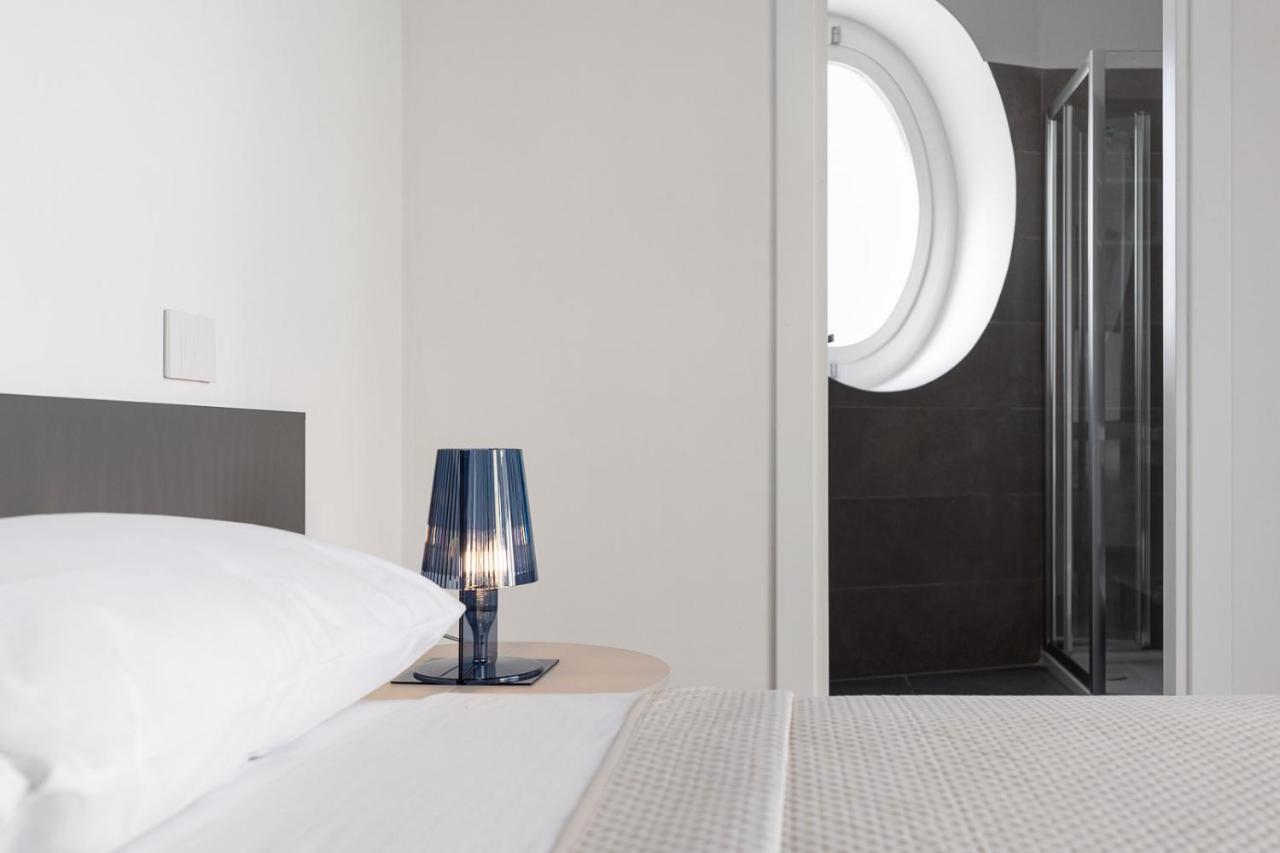 Oneweek Gaeta Suites And Apartments Esterno foto