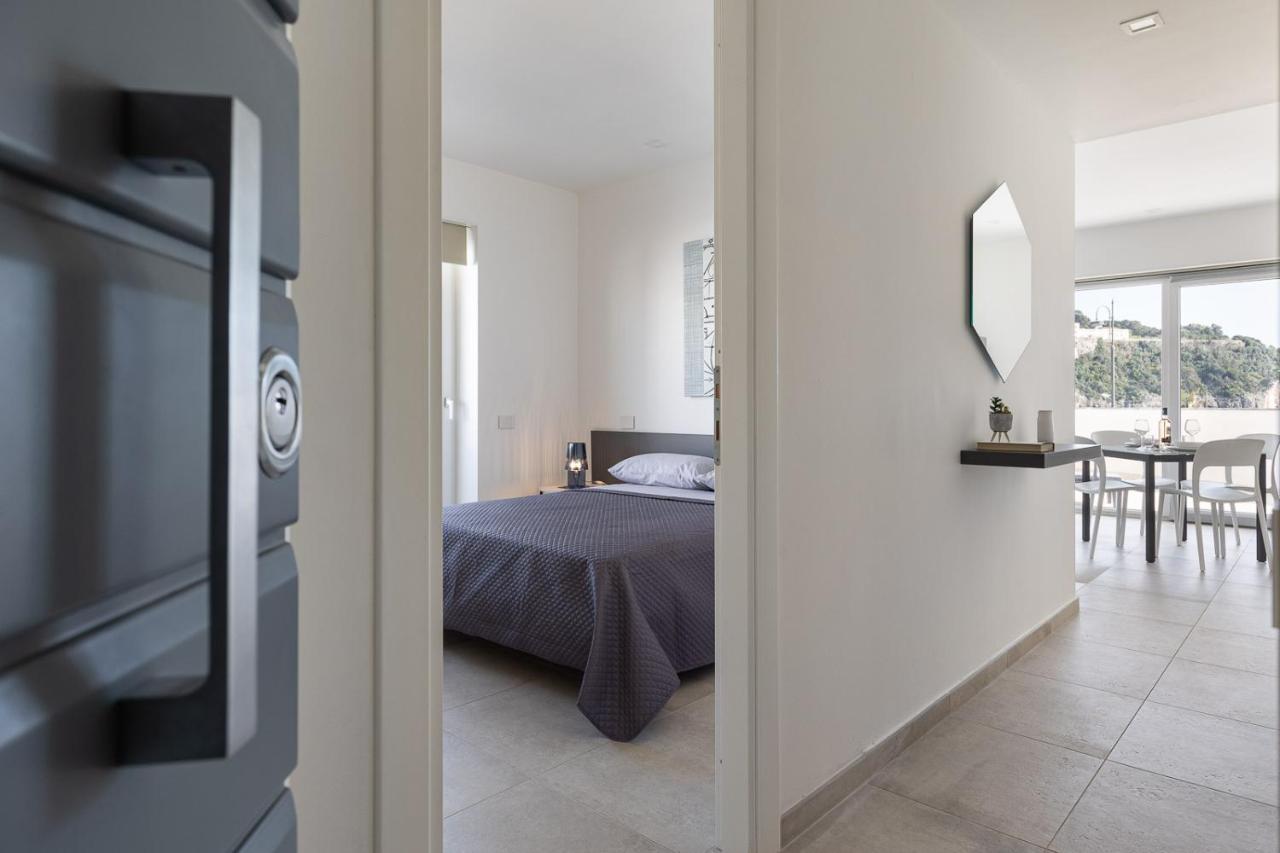 Oneweek Gaeta Suites And Apartments Esterno foto
