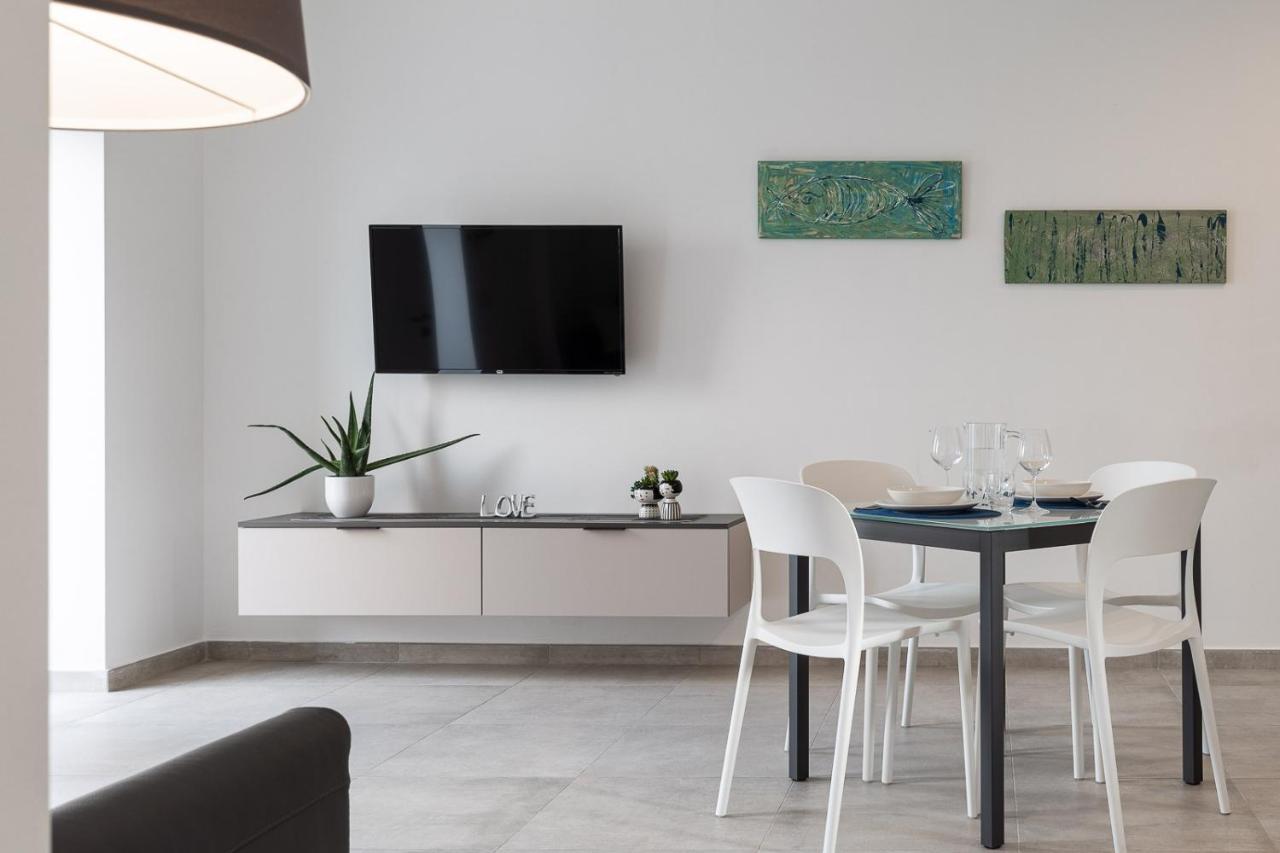 Oneweek Gaeta Suites And Apartments Esterno foto